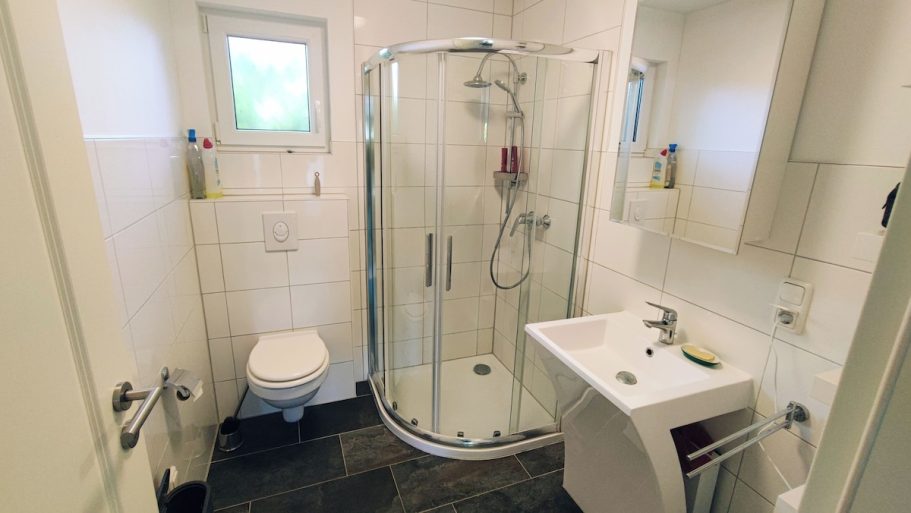 Badezimmer 1
